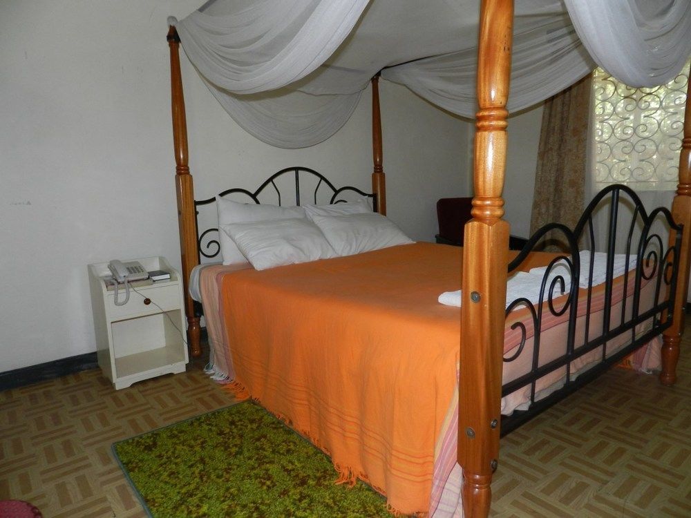 ניירובי Hibiscus Guest House מראה חיצוני תמונה